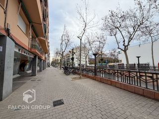 Car parking  Rambla de la pau. Garaje en venta en rambla de la pau