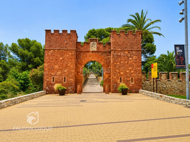 Foto 0f4a9d70-37d5-40b8-92c5-ef56664f3c3b. Local comercial a Castell-Poble Vell Castelldefels