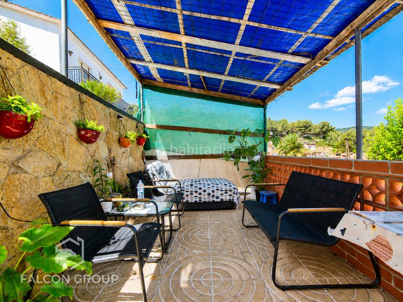 Foto c87721f2-4879-4114-addb-a87b32594c57. Xalet amb piscina a Canyelles