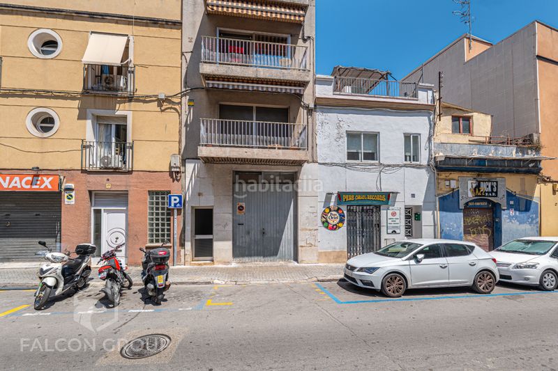 Foto 1b03b677-212d-46b9-bb1e-336e5433015d. Pis amb xemeneia a La Geltrú-Sant Jordi Vilanova i la Geltrú