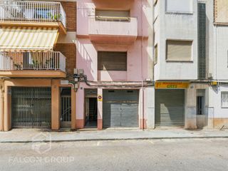 Casa adossada  Carrer del bruc. Chalet adosado en venta en bruc