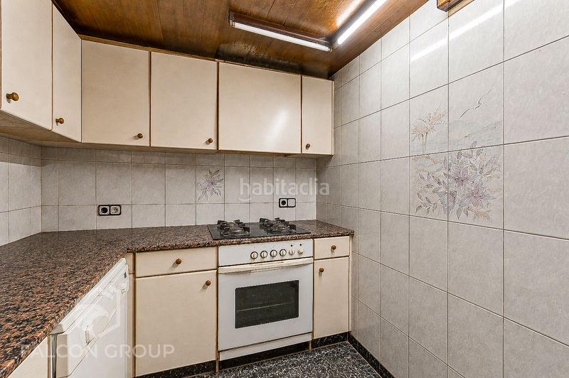 Foto ca9cca26-8fae-4a34-80b7-88553dd584d3. Pis a El Coll Barcelona