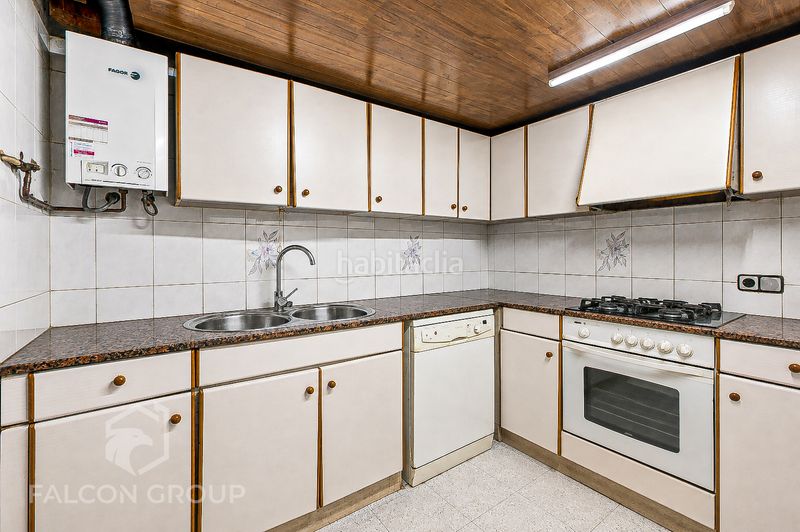 Foto c34bbee5-f641-45be-aee4-6c33aff760ad. Piso en El Coll Barcelona