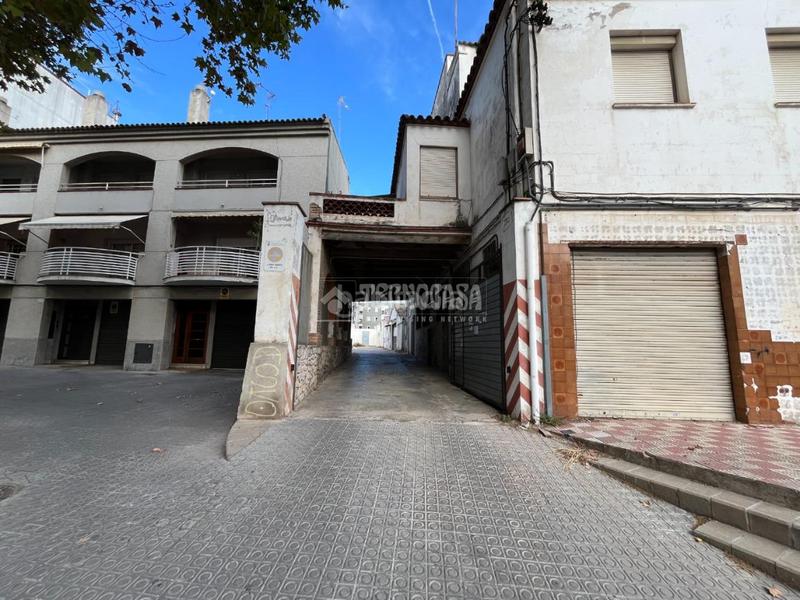Foto c67c8f70-9990-4d38-b697-be5169c5e274. Car parking in La Geltrú-Sant Jordi Vilanova i la Geltrú