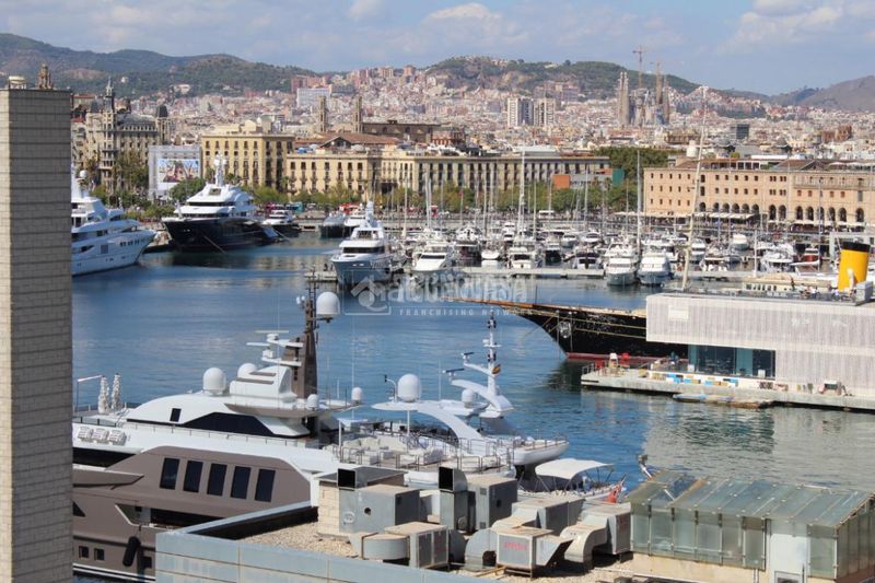 Foto 0f59efb2-aff0-475b-a59f-0f9d91e085f4. Pis a Barceloneta Barcelona