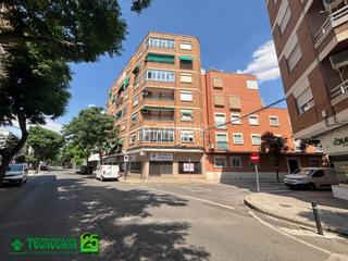 Pis  C. de calatrava. Piso en venta en ciudad real