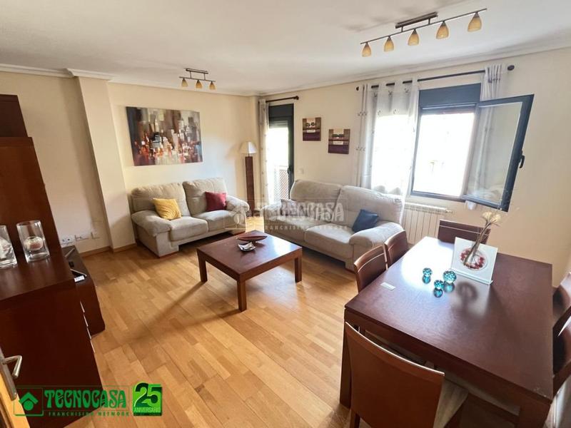 Foto dd3d676f-4fa9-47f3-a643-1d24697a3340. Appartamento con riscaldamento in Nuevo Hospital Ciudad Real