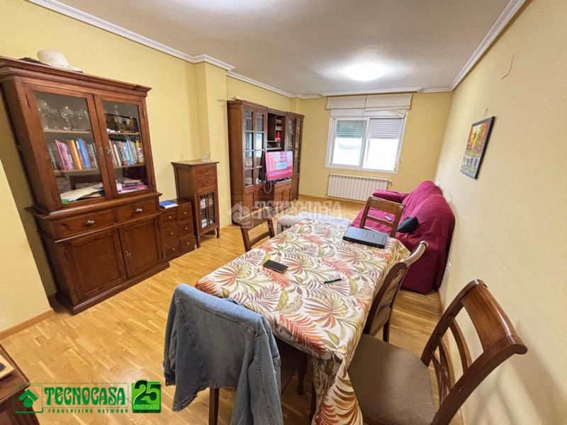 Foto 43f26fc8-5ad2-488c-8155-382a83fe28e6. Flat with heating in Nuevo Hospital Ciudad Real