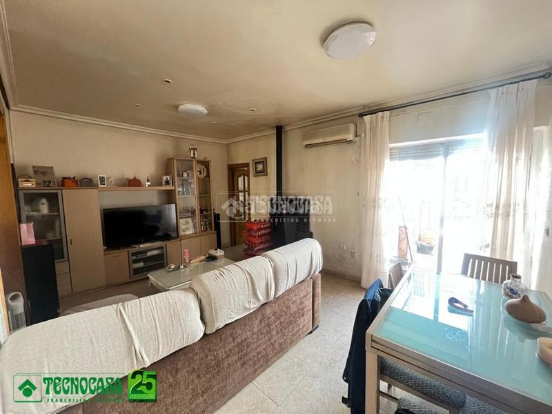 Foto 324225f3-9d23-4a56-b33e-e76a0e58f174. Maison jumelée dans El Torreón - Los Ángeles - El Pilar Ciudad Real