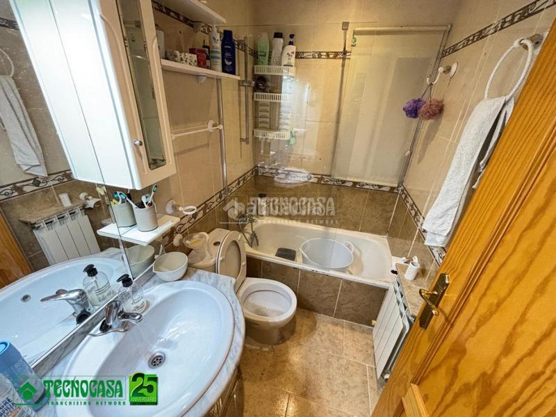 Foto 5a07e346-2de0-4a5d-b953-0b97b02e7ab6. Piso  en venta en El Torreón - Los Ángeles - El Pilar Ciudad Real