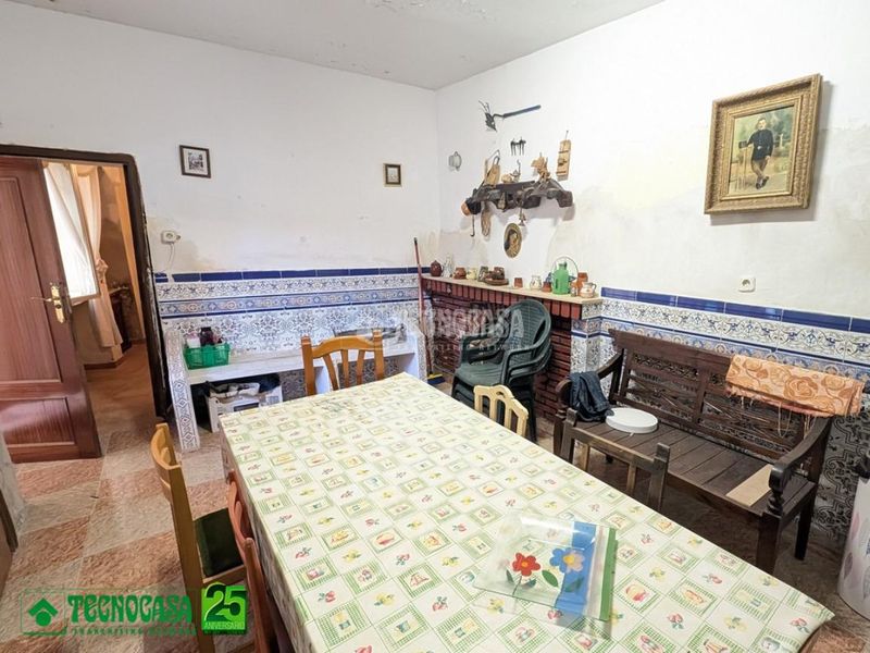 Foto f0716b85-65d9-40b1-990c-f7621989146c. Casa aparellada a Daimiel