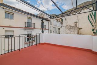 Casa aparellada a Güéjar Sierra. Casa en venta en gejar sierra
