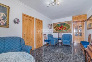 Pis en Crta. De la Sierra. Piso en venta en granada