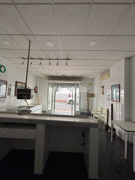 Foto 01817e98-55d1-42c6-ab6d-8cf8c45399d0. Local comercial a Cenes de la Vega