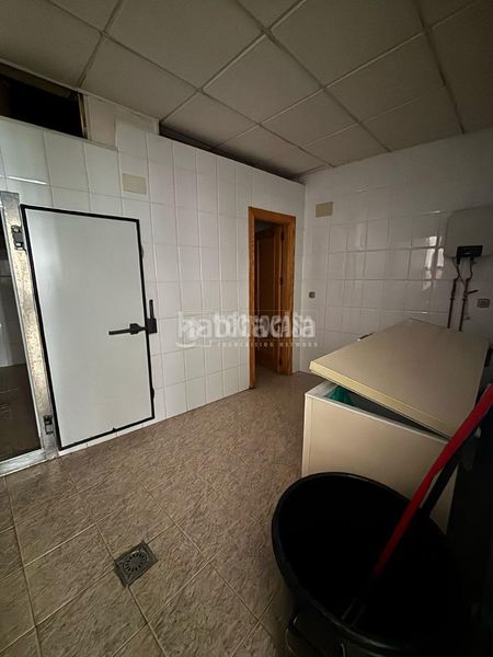 Foto 19aa482a-0480-4865-bc10-f1ccce92a006. Local comercial a Cenes de la Vega