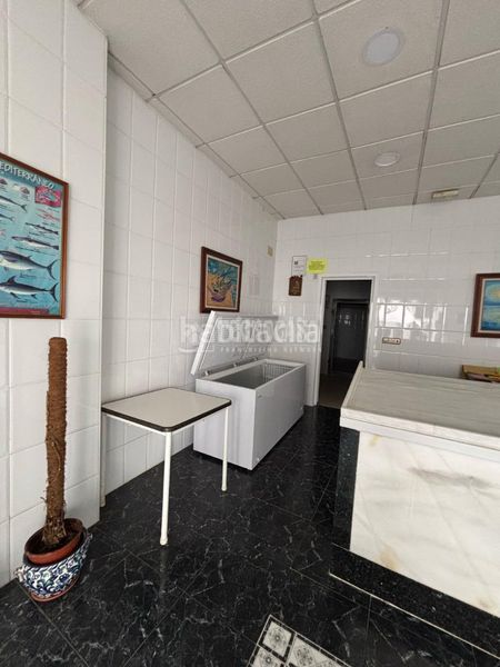 Foto 4b12a3bd-9bde-45e6-a4fb-3be9e9678ad4. Local comercial a Cenes de la Vega