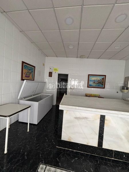 Foto 9525bc8d-739c-4647-8a9e-b0eb4c098a9c. Local comercial a Cenes de la Vega