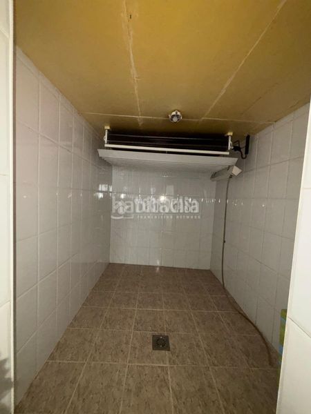 Foto b2df6f4f-93f3-434f-b4f2-51fb7eb2311d. Local comercial a Cenes de la Vega