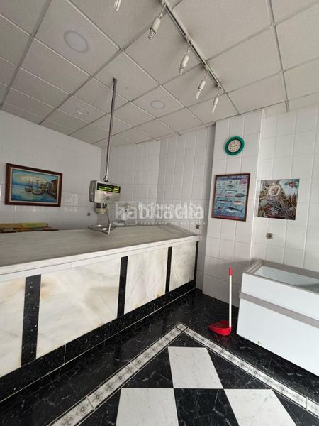 Foto e5b2e8d9-a0f6-46f4-80c0-8c1e1df7ccd5. Local comercial a Cenes de la Vega