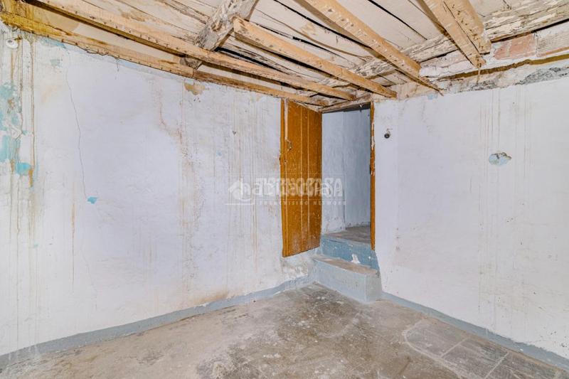 Foto a3680f21-1cb0-4a85-ae42-b021e3d606e2. Casa pareada casa en venta en gejar sierra en Güéjar Sierra