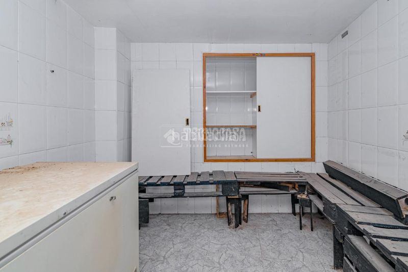 Foto b0005695-e793-4f74-984f-ba5e316833da. Casa aparellada a Güéjar Sierra