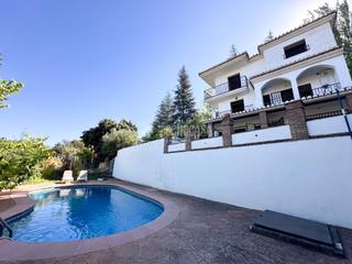 Haus in Dúdar. Casa en venta en dúdar