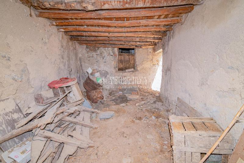 Foto 2d97e2e2-f807-429d-b43e-8139df596477. Casa pareada casa en venta en Quéntar