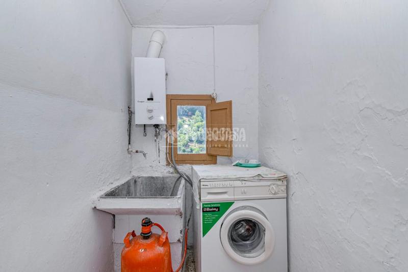 Foto c168504e-5b83-437a-802f-ad8ff127588c. Casa pareada casa en venta en Quéntar