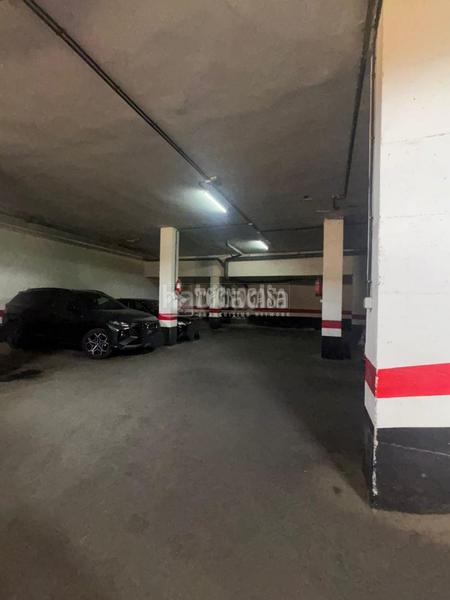 Foto 4de91877-f350-4fd6-bdd0-385038a6baa9. Posto auto in Cenes de la Vega