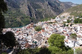 Finca rústica en Güéjar Sierra. Terrenos en venta en gejar sierra