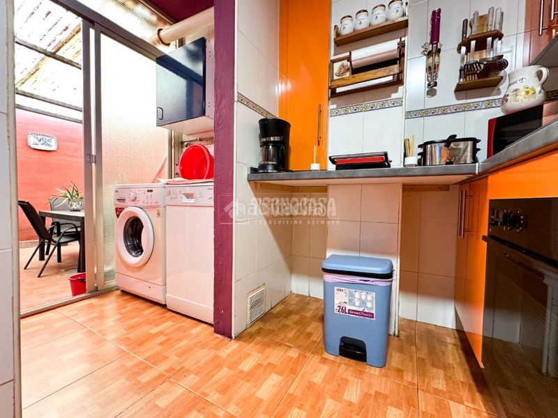 Foto bb7f5a43-deda-4933-a3bd-a757b76d5ffe. Pis amb aparcament a Cenes de la Vega