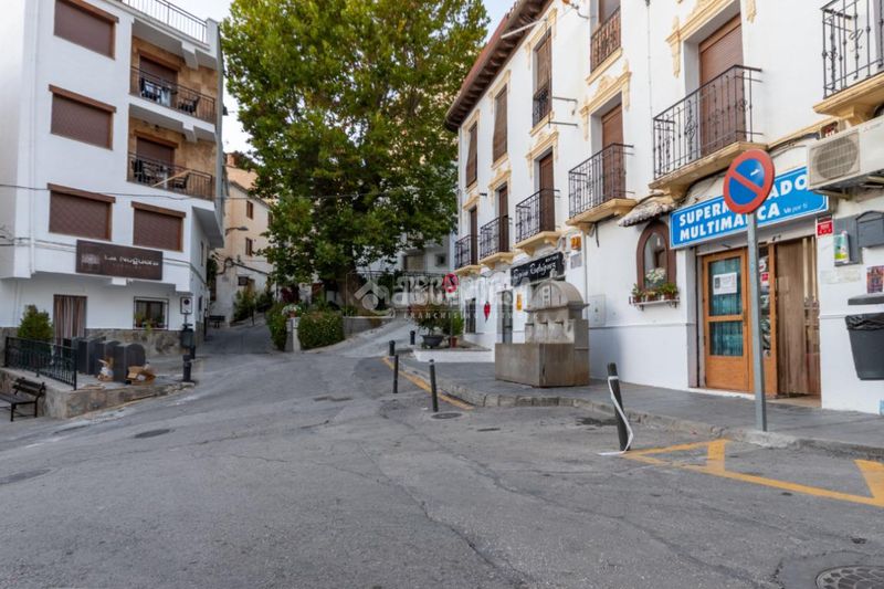 Foto 5d2180d6-2fca-4fbf-8357-5a9e39acc02e. Casa bifamiliare in Güéjar Sierra