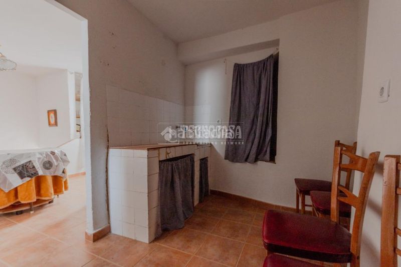 Foto 7bb59eb9-0ea2-42ab-ad65-c1231f4990cf. Casa bifamiliare in Güéjar Sierra