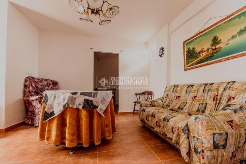 Foto 8b17d102-a67b-48b5-a4af-ec4376ec3383. Casa bifamiliare in Güéjar Sierra