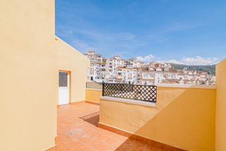 Pis a Cenes de la Vega. Piso en venta en cenes de la vega