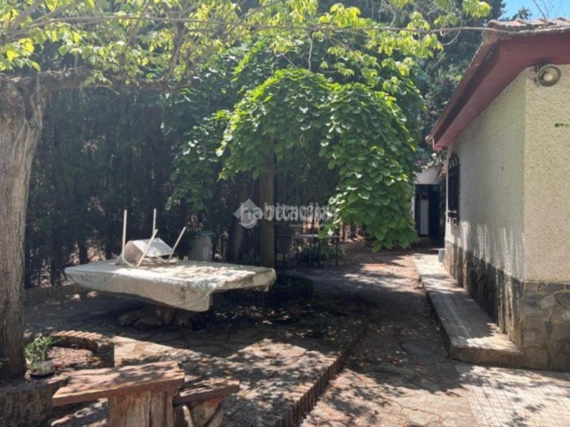 Foto c9415771-3897-42a3-a18d-e860c1e926a1. Casa a Dúdar