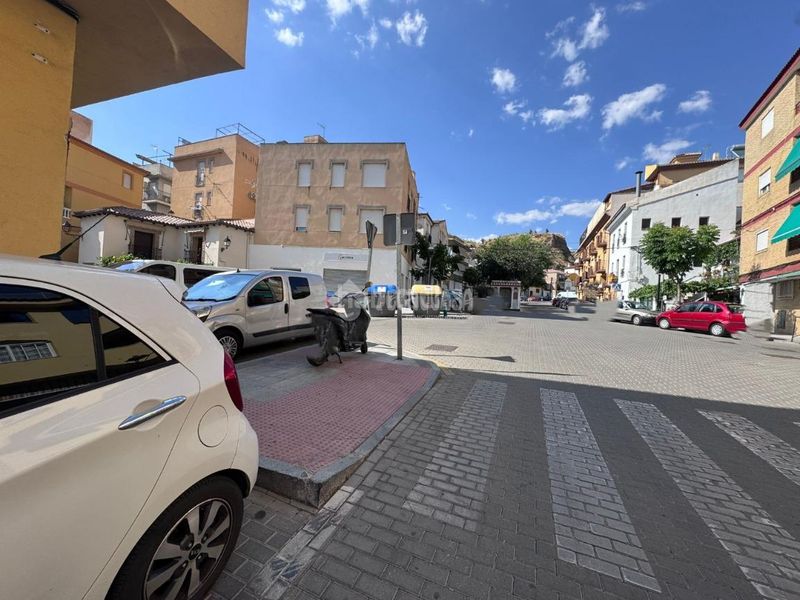 Foto 56e671c1-820b-4845-9582-ffe21a541f7b. Aparcament cotxe a Cenes de la Vega