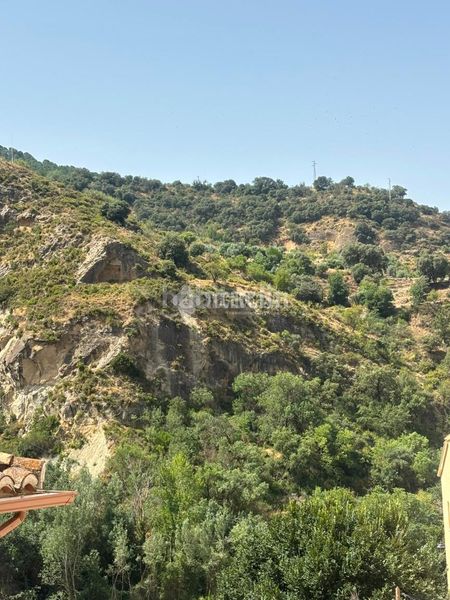 Foto ed5e26b7-c586-49e6-948e-ccf1ac9f0436. Finca rústica a Quéntar