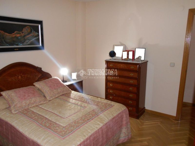 Foto b2ce652a-202b-494a-b2ad-3cc058ddef64. Pis a Suroeste - Zona Hospital Móstoles