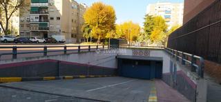 Parking coche en Suroeste - Zona Hospital. Boxplaza de garaje en venta en móstoles