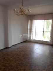 Pis a Suroeste - Zona Hospital. Piso en venta en móstoles