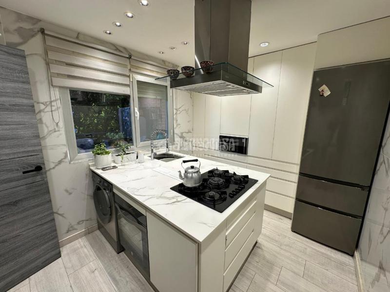 Foto 521585fb-76e5-4cbc-b282-2d5342577d0a. Piso  en venta en Los Villares Arganda del Rey