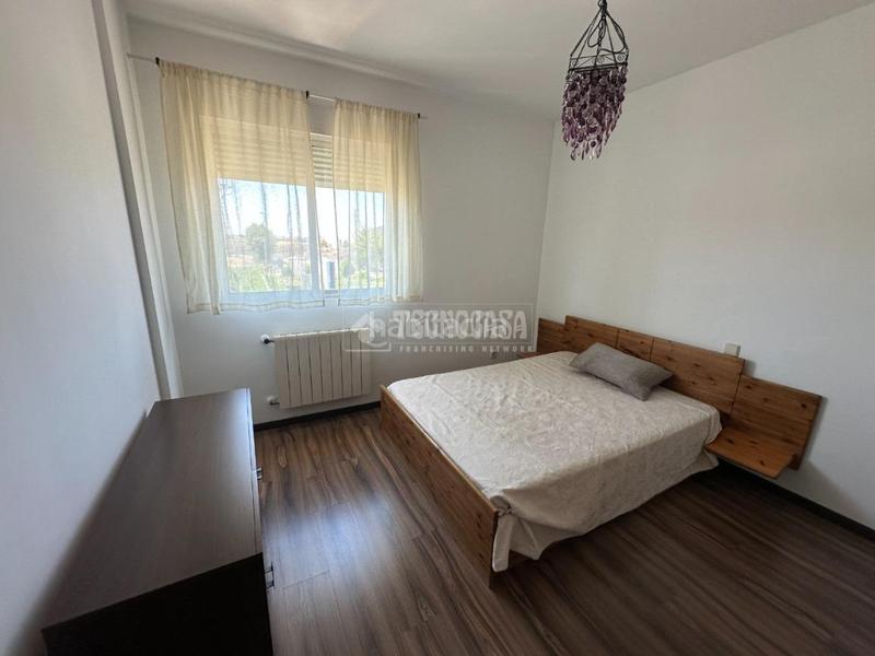 Foto 608100ea-917a-4181-b577-36e394c5f5e9. Casa bifamiliare con riscaldamento parcheggio in Los Villares Arganda del Rey