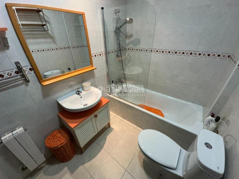 Foto 9b4b866c-30e7-4e81-9499-b299ac50433c. Casa bifamiliare con riscaldamento parcheggio in Los Villares Arganda del Rey
