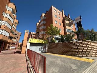 Locale commerciale in Av. de los Derechos Humanos