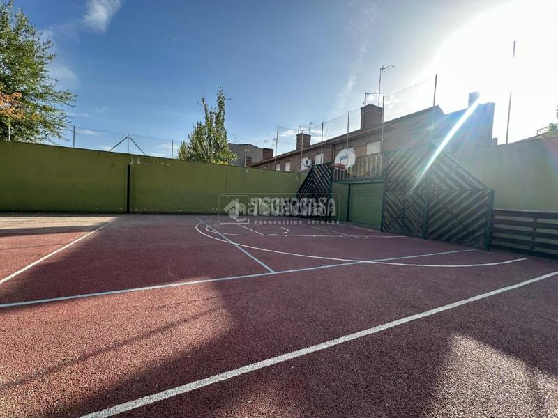 Foto 0942262f-889b-4b94-8891-6896aefb9918. Piso  en venta en La Poveda Arganda del Rey