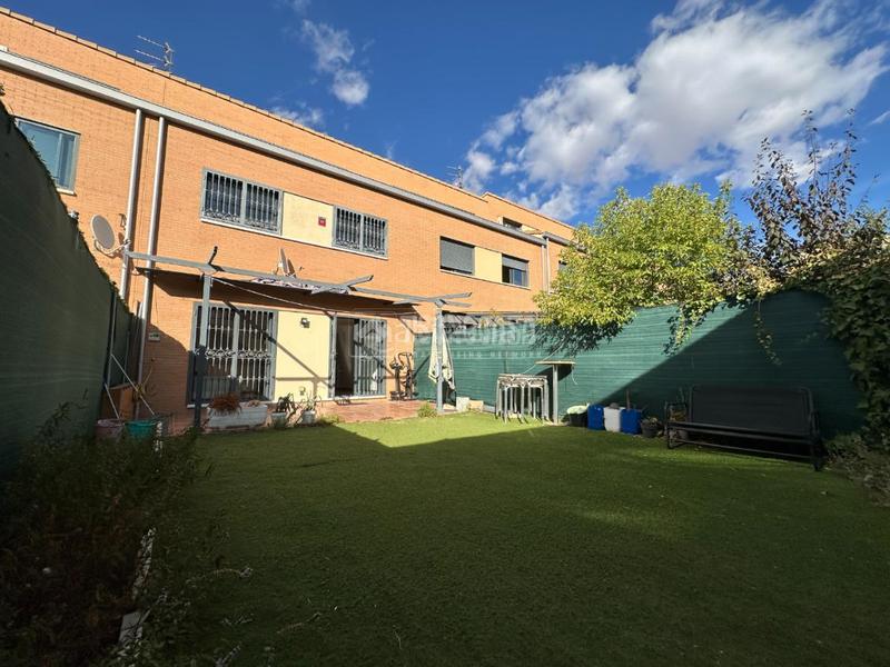 Foto 14579480-8d17-40b9-a7a1-ffb0f735fa14. Casa pareada casa en venta en Los Villares Arganda del Rey