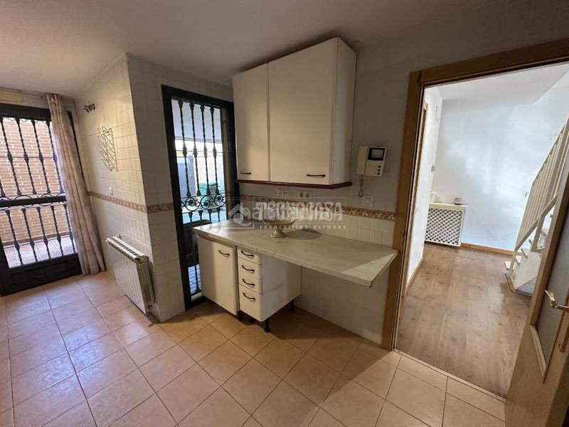 Foto 24044c33-7794-45b1-bb35-994eabf52af3. Casa pareada casa en venta en Los Villares Arganda del Rey