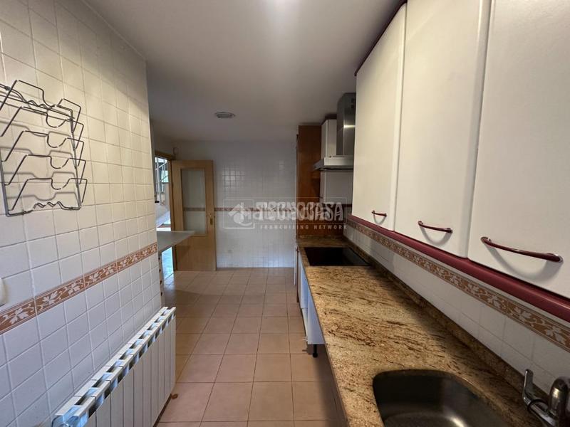 Foto c855b204-1235-4199-81af-c5d9c9561ca1. Casa pareada casa en venta en Los Villares Arganda del Rey