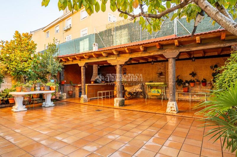 Foto 06691149-0515-48b8-8b50-e6964f85a040. Doppelhaus mit heizung parking in Los Villares Arganda del Rey